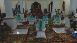 Memperingati Nuzul Qur’an, Desa Andumowu Gelar Lomba Sholawat Badhar