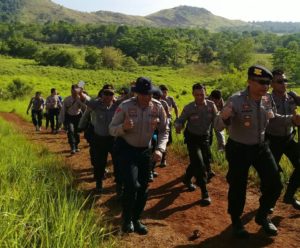 Giat Expedisi, Kapolres Konawe dan Jajaran Bersama Komunitas Pencinta Alam Mendaki Puncak Ahuawali