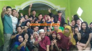 Kampanye Dialogis di Kelurahan Asinua, Warga Salam Dua Jari