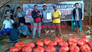 Peduli Sesama, Danakang Falas Salurkan Bantuan Sembako di Daerah Bencana