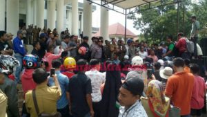 Tolak Isu SARA, Koalisi Masyarakat Konawe Bersatu Gelar Aksi Unjuk Rasa