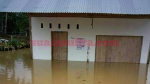 Hujan Beberapa Jam, Puluhan Rumah Warga Terendam Banjir di Mubar