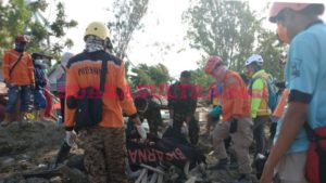 Di Bawah Koordinasi  Basarnas Palu, Tim Evakuator BPBD Konawe Berhasil Evakuasi 13 Jenazah di Petobo
