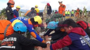 Tim Evakuator BPBD Konawe Kembali Menemukan 5 Jenazah di Petobo