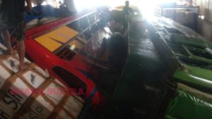 Dihantam Ombak 4 Meter, Kapal Fery Kolaka-Bajoe Kembali Sandar di Pelabuhan Kolaka