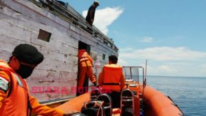 KM Mulia Indah Tabrak Rompong, Basarnas Kendari Evakuasi Penumpang