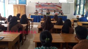 ‘Garap’ Pemilih Pemula, Punggawa KPU Konawe Kembali Masuk Sekolah
