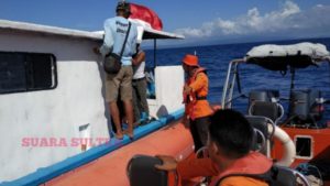 Mati Mesin, Basarnas Kendari Evakuasi Kapal Nelayan di Pulau Hari