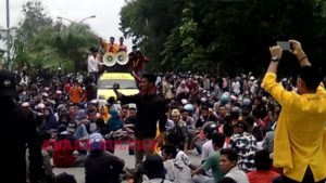 Kapolda Jawab Tuntutan, Aksi Demonstran di Polda dan Kantor Gubernur Berujung