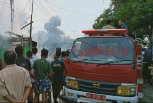 Balita di Kendari Main Api, Sejumlah Rumah dan Kios Terbakar