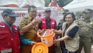 Bantu Korban Banjir Jakarta, PMI-Care Indonesia Distribusikan Hygiene Kit