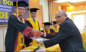 IPK 4.0, Kadis Pendidikan Konawe Resmi Menyandang Gelar Doktor