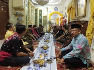 TEC Sambut Baik Kedatangan Pengurus PKS Lamsel di Kediamannya