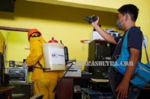 Cegah Penyebaran Covid-19, PT Askrindo Semprot Disinfektan di Kantor Media