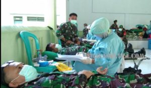 Stok Darah di PMI Habis, Ratusan Prajurit Kodim 1417/Kendari Donor Darah di Tengah Wabah Covid-19