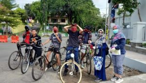 Pengurus Cabang IBI Soppeng Bagikan Masker Gratis