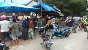 Jualan Penganan Buka Puasa di Tengah Pendemi Corona