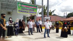 Dinkes Provinsi Bersama BBLK Makassar Tinjau Kesiapan Labkesda Soppeng Tangani Pasien Covid-19