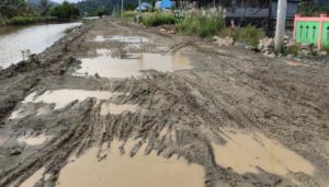 Protes Jalan Rusak, Ketua BPD Poniponiki Mengaku Sering Diteror