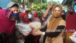 Lagi, Keluarga Besar Bupati Konawe Berbagi Sembako