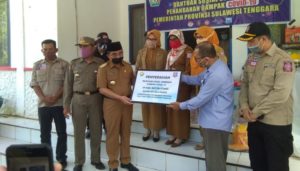 Bupati Butur Terima Tiga Ribuan Paket Bansos Sembako dari Pemprov Sultra