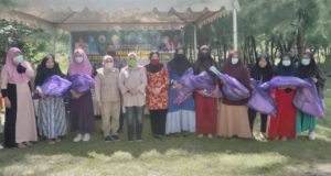 Ketua Tim Penggerak PKK Konut Serahkan Bantuan Khusus Bayi dan Ibu Hamil