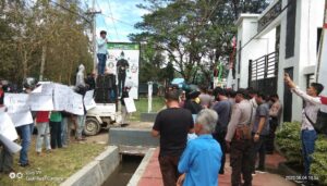 Demo di Kejaksaan dan PN Unaaha, FP3 Sultra Minta Penanganan Perkara PT NBP Tanpa Diskriminasi