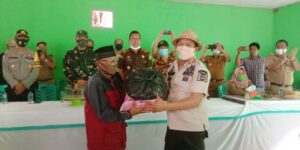 Bupati Konut Serahkan Bantuan Sembako Tahap II di Dua Kecamatan
