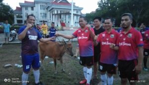 Liga Sepak Bola Mini U-40 Berakhir, Askab C Bawa Pulang Satu Ekor Sapi