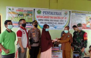 65 KPM Terima BLT Dana Desa di Desa Ana Onembute