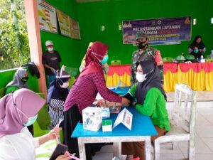 Onembute Kecamatan Pertama Laksanakan Vaksinasi Covid-19
