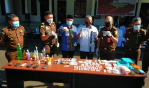 Kejari Konawe Musnahkan Ratusan Gram Narkotika Jenis Sabu