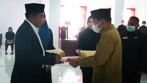 Serahkan Dokumen Nota Keuangan dan Rancangan APBD, Bupati Butur Paparkan Sasaran APBD 2022