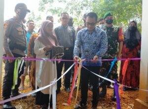 Resmikan Pasar Desa Silea Jaya, Kadis PMD Konawe: Semoga Dapat Mendorong Meningkatkan Kesejahteraan Masyarakat