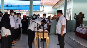 Ruksamin Kukuhkan Anggota BPD Se-Kecamatan Lasolo