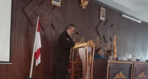 Rukman Basri Zakaria Resmi Jabat Ketua DPRD Butur