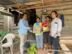 Berkah Ramadhan, 850 KK di Daerah Lingkar Tambang Konawe Terima Paket Sembako Dari PT VDNI