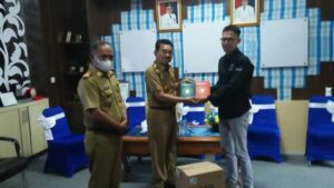 Bupati Butur Terima 2000 Al-Qur’an Tahap Pertama Dari BWA