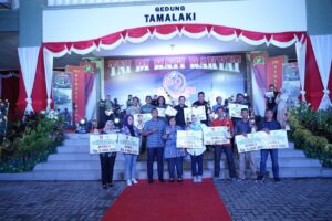 Puncak Peringatan HUT Ke – 62 Korem 143/HO, Danrem Berikan Lima Paket Umroh