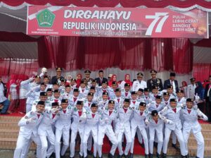 Anggota Paskibraka Pingsan, Upacara Peringatan HUT Ke 77 RI Tetap Berjalan