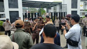 Ratusan Perusahaan Tambang Rela Setor Upeti, Koalisi NGO Sultra Menduga Ada Sesuatu Hendak Ditutupi