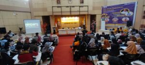 Beri Motivasi Mahasiswa UHO, Amran Sulaiman: Dua Guru Terbaik Yakni Orang yang Menyanjung dan Menghina Kita