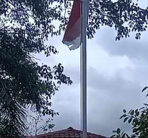 Bendera Merah Putih Berkibar Dalam Kondisi Sobek, Lurah Biringere: Tidak Ada Unsur Kesengajaan