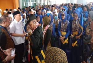 Lepas 400 Jamaah Umrah PT Arminareka.Perdana, Begini Pesan Wakil Ketua DPRD Konawe