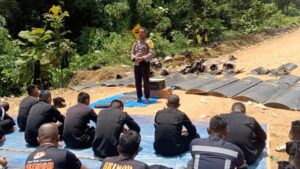 Cerita Haru di Balik Aksi Unjuk Rasa di Routa: Polisi dan Demonstran Salat Jum’at Bersama, Waka Polres Konawe Jadi Khatib