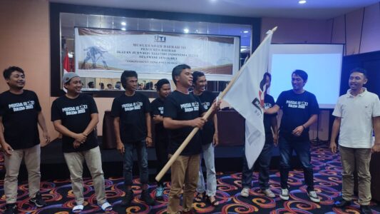 Terpilih Aklamasi, Saharudin Resmi Nahkodai IJTI Sultra Periode 2023 – 2027