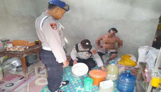Operasi Imbangan Pekat Anoa 2023, Polsek Wonggeduku Amankan 25 Liter Minuman Tradisional