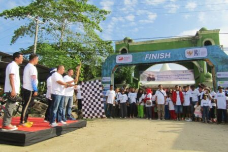 Diikuti Ribuan Peserta, Jalan Sehat Kementerian BUMN di Konawe Berjalan Sukses