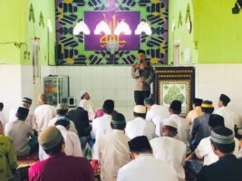 Waka Polres Konawe Gelar Jum’at Curhat di Masjid Nurul Ikhsan Uepai, Warga Keluhkan Balap Liar