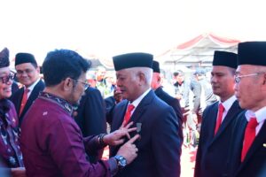 Sukses Di Bidang Pertanian, Bupati Soppeng Diganjar Satyalancana Wira Karya